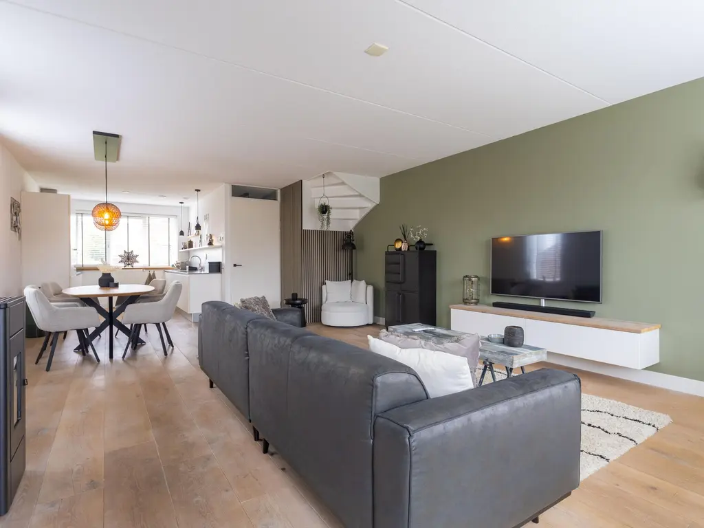 Lage Hoek 117, ZWAAG