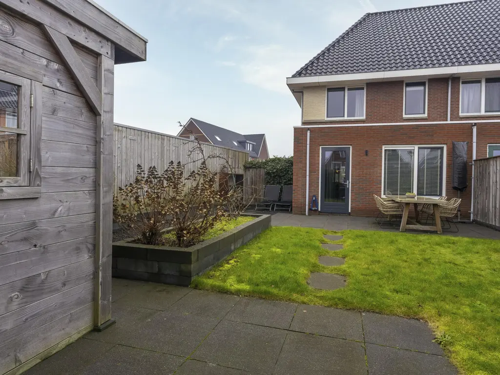 Lage Hoek 117, ZWAAG