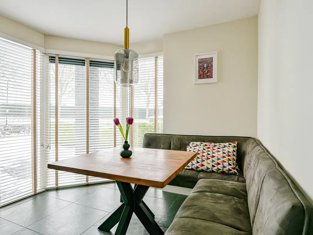 Zwarte Dolfijn 27, Heerhugowaard