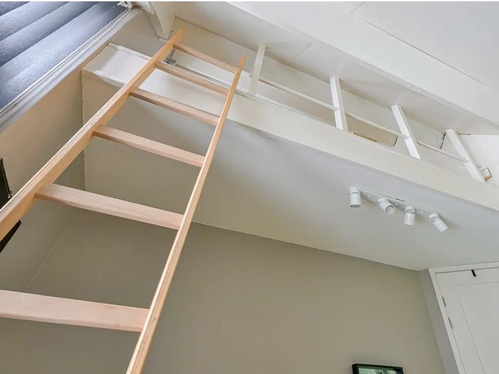 Zwarte Dolfijn 27, Heerhugowaard