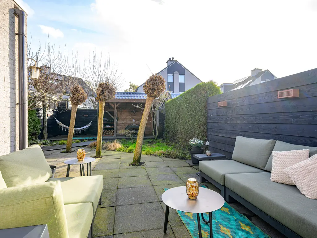 Zwarte Dolfijn 27, Heerhugowaard