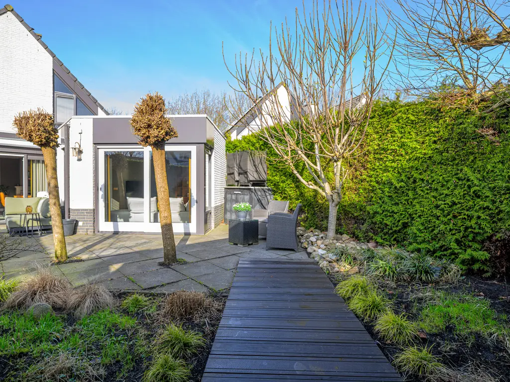 Zwarte Dolfijn 27, Heerhugowaard