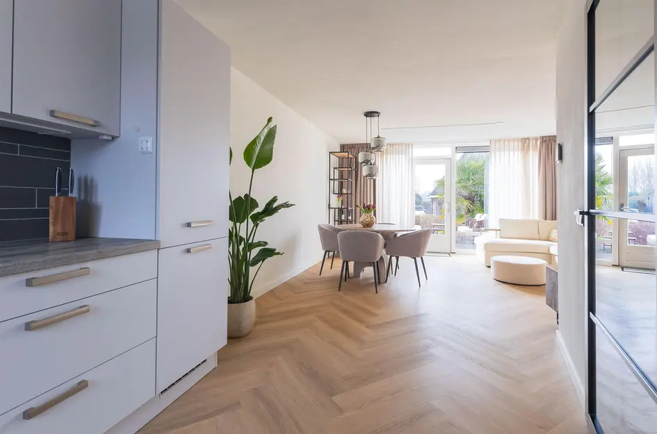 John Raedeckerhof 175