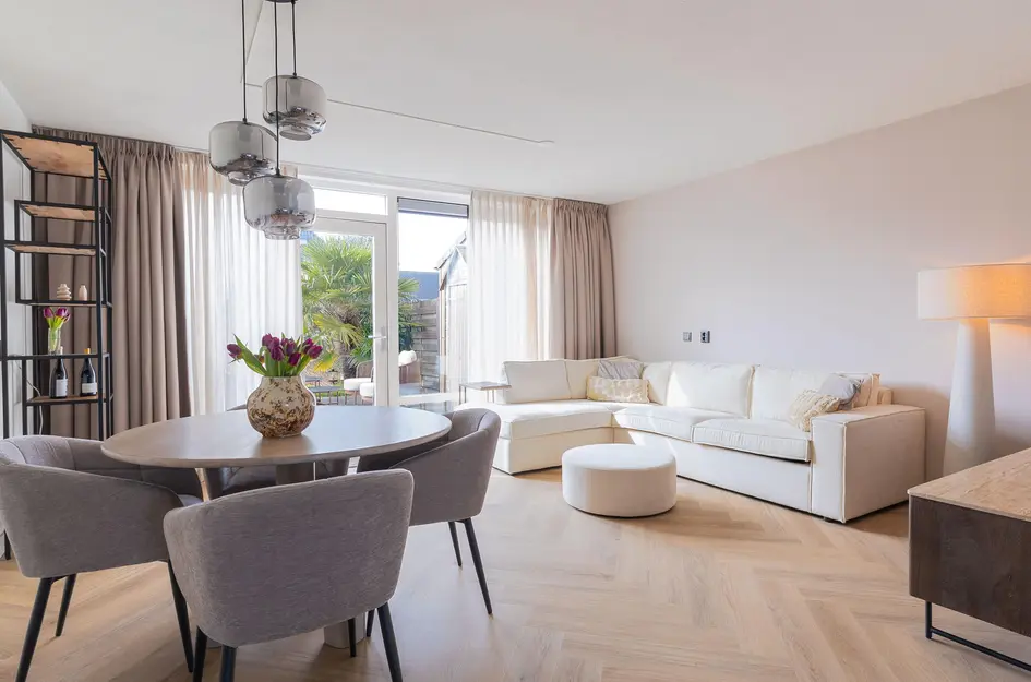 John Raedeckerhof 175