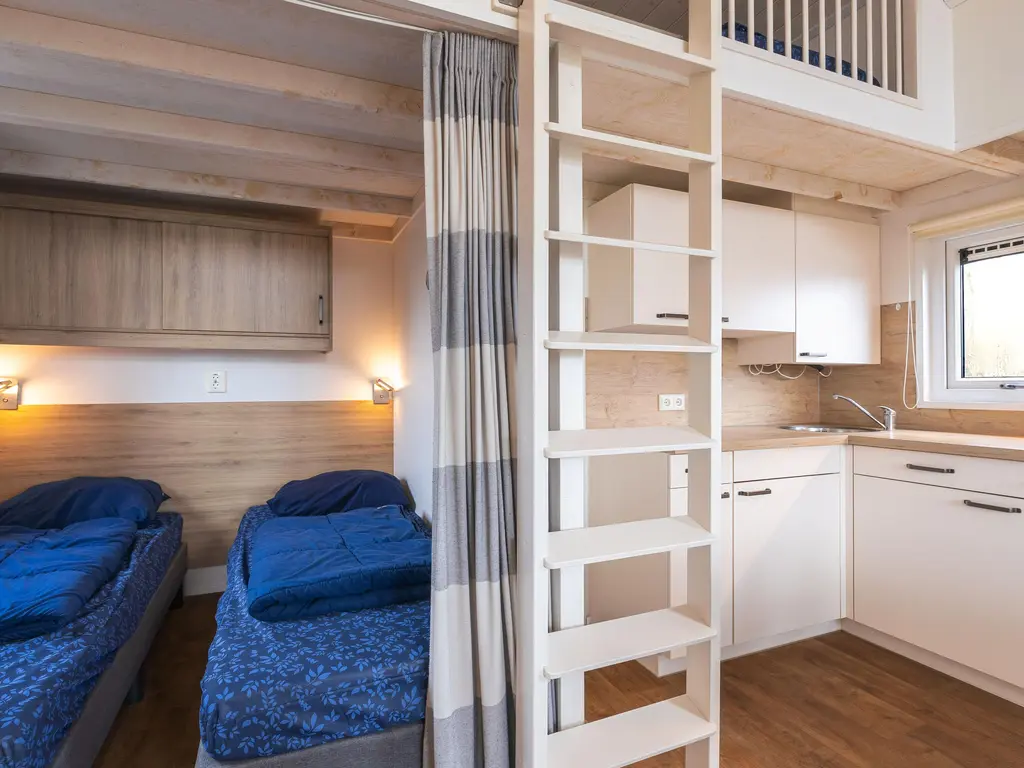 Zuiderdijk 1b 075, BOVENKARSPEL