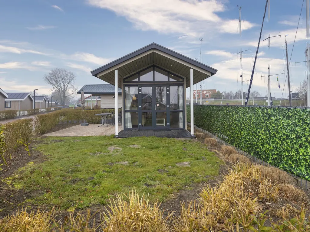 Zuiderdijk 1b 075, BOVENKARSPEL