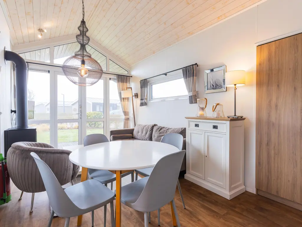 Zuiderdijk 1b 075, BOVENKARSPEL