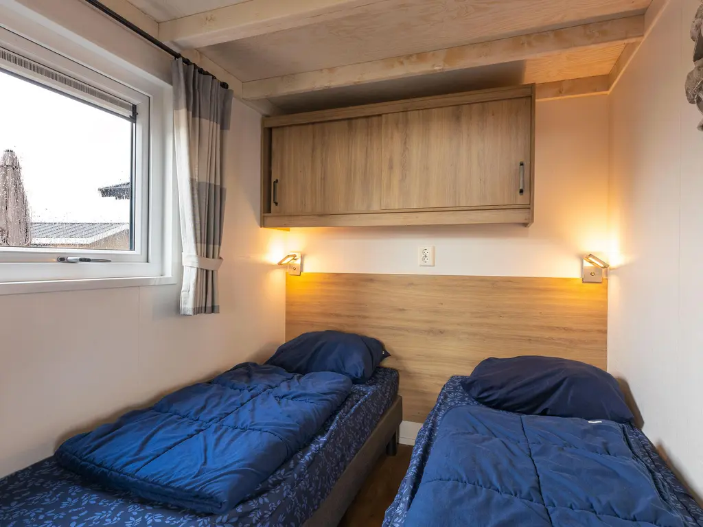 Zuiderdijk 1b 075, BOVENKARSPEL