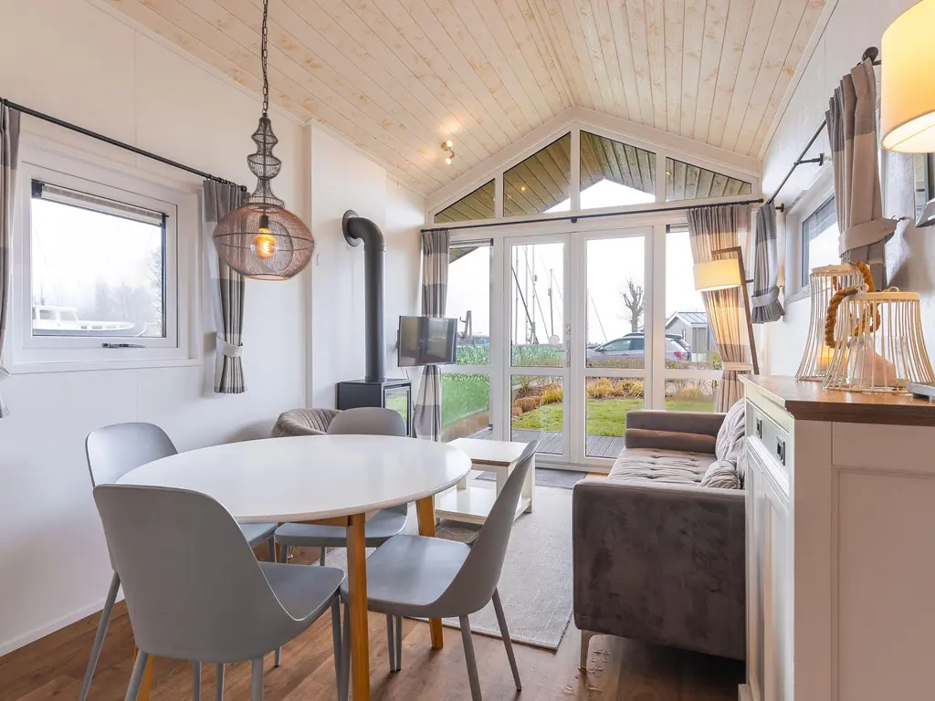 Zuiderdijk 1b 075, BOVENKARSPEL