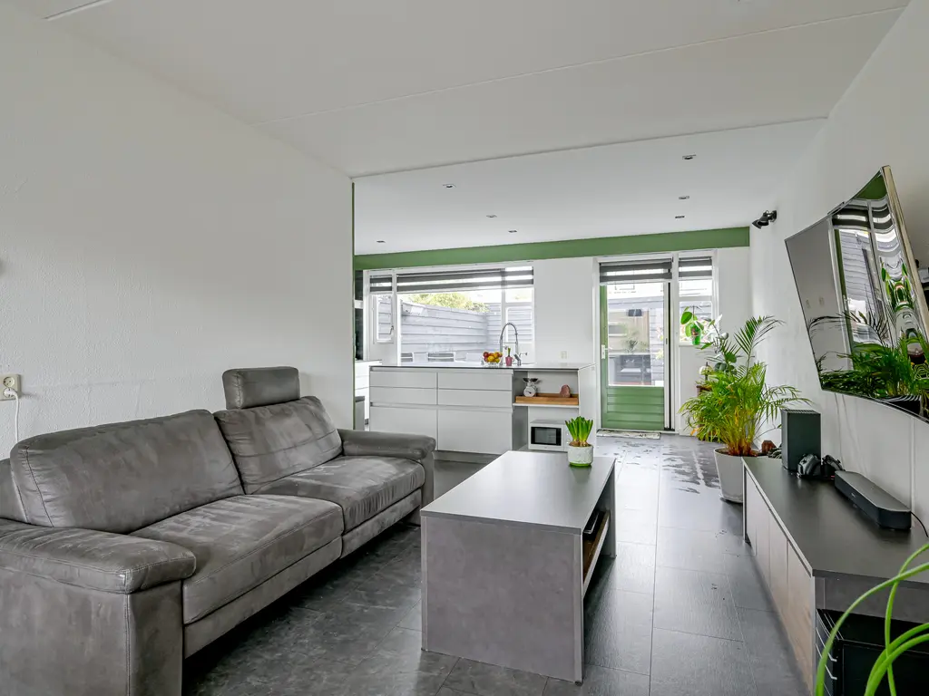 Populierenstraat 55, Winkel