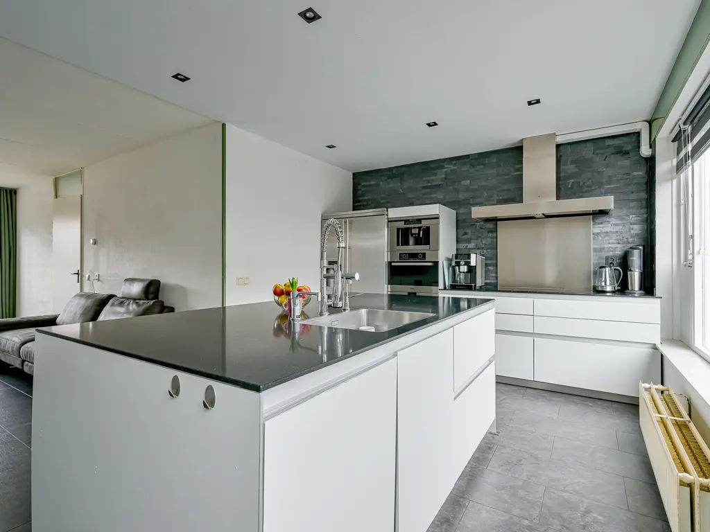 Populierenstraat 55, Winkel