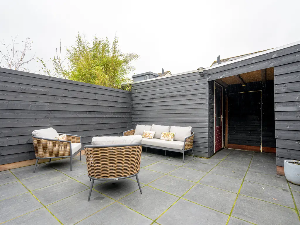 Populierenstraat 55, Winkel