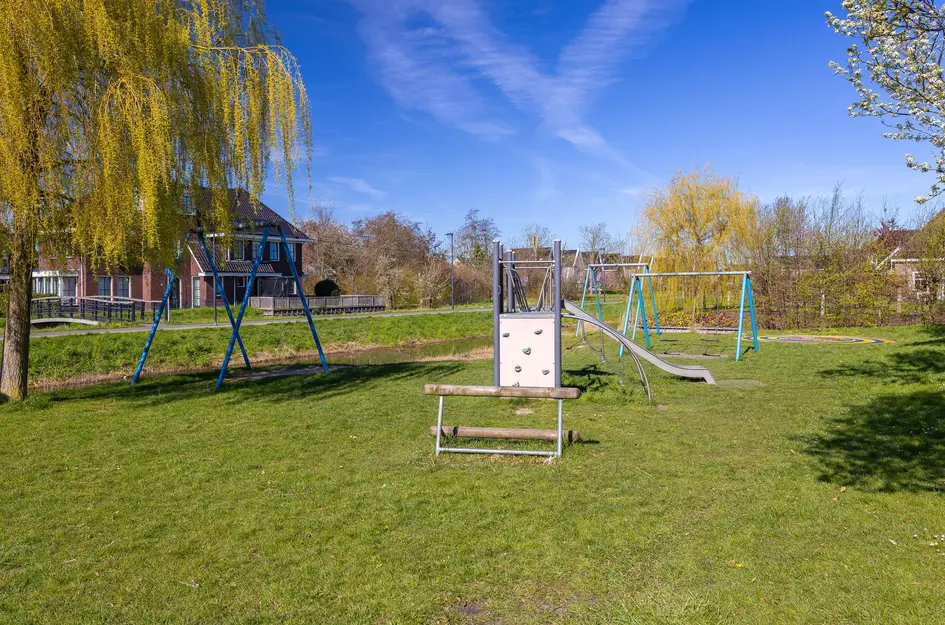 Albert van Damstraat 16