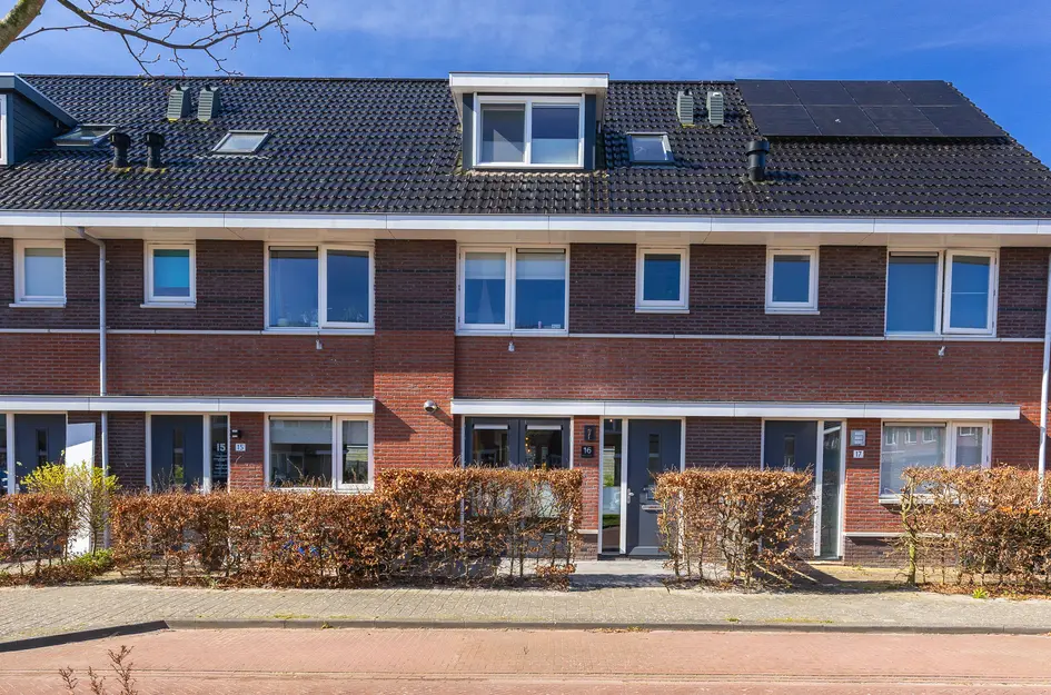 Albert van Damstraat 16