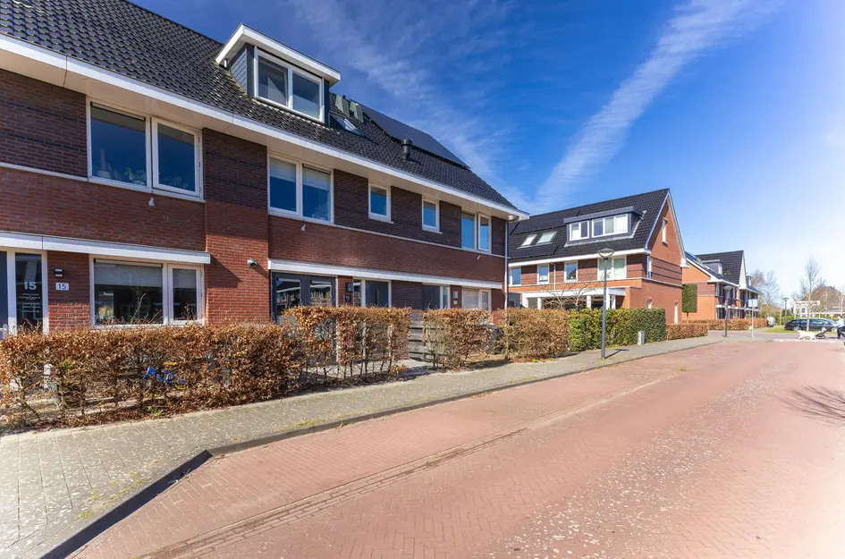 Albert van Damstraat 16