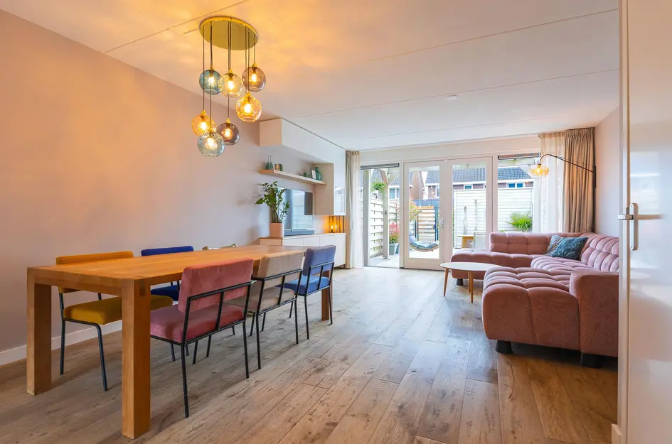 Albert van Damstraat 16