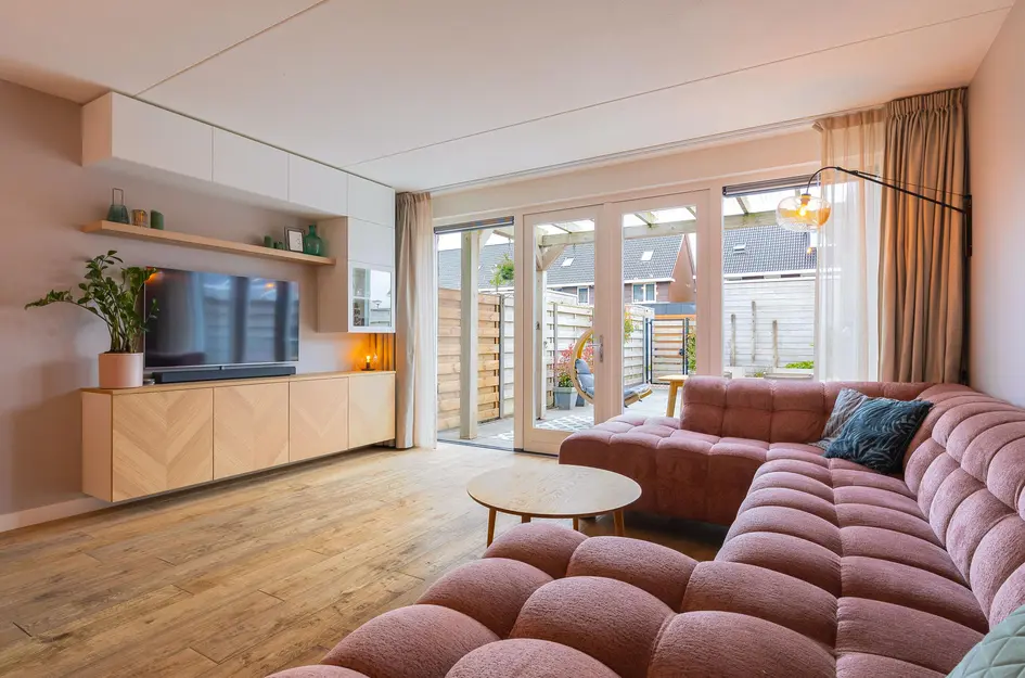 Albert van Damstraat 16