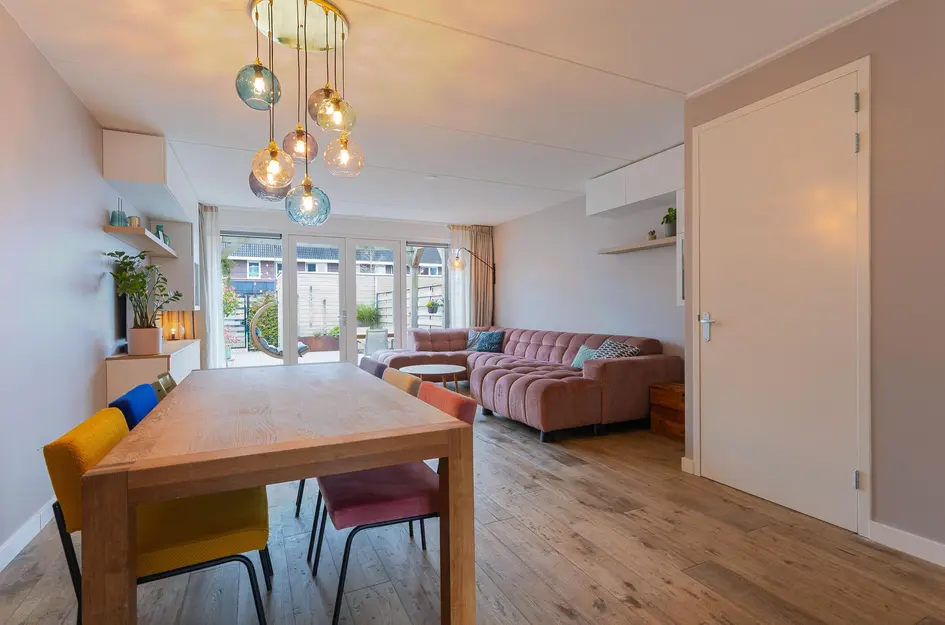 Albert van Damstraat 16