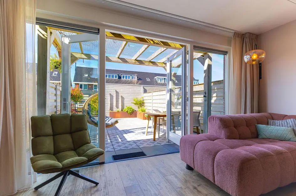 Albert van Damstraat 16