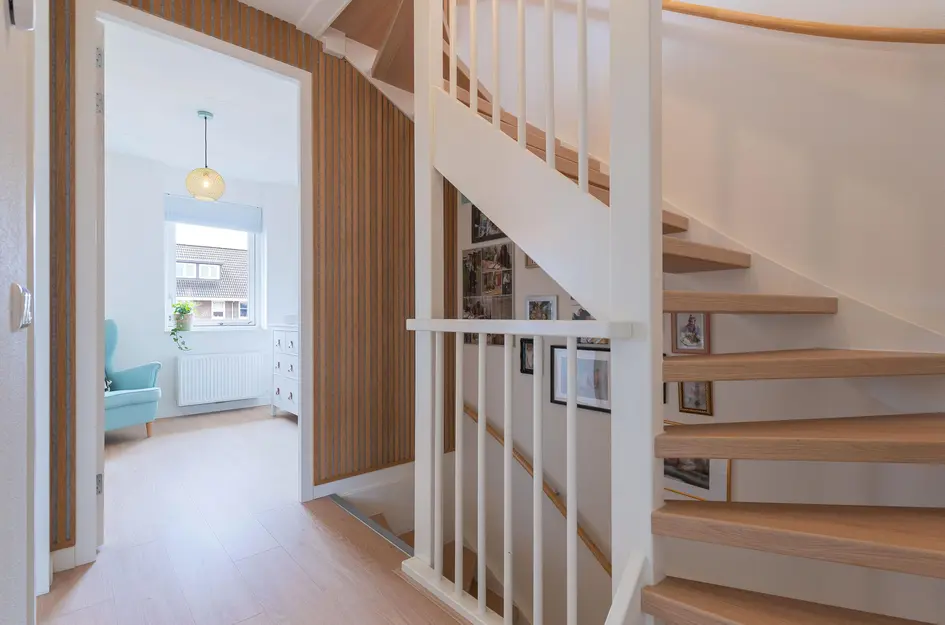 Albert van Damstraat 16