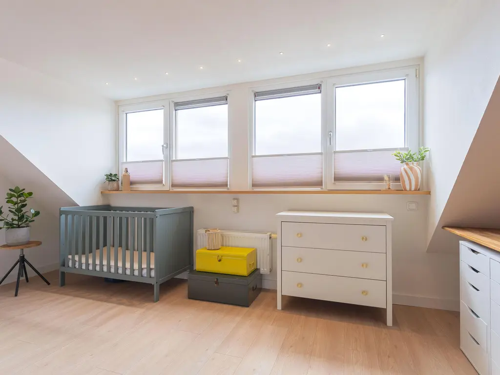 Albert van Damstraat 16, ZWAAG