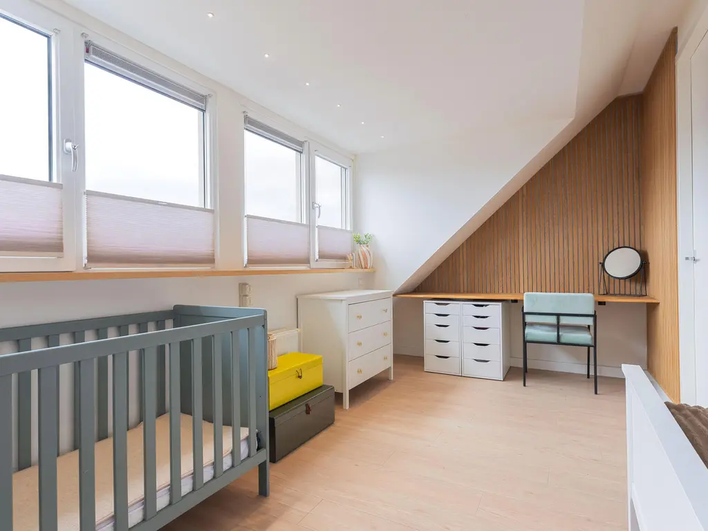 Albert van Damstraat 16, ZWAAG