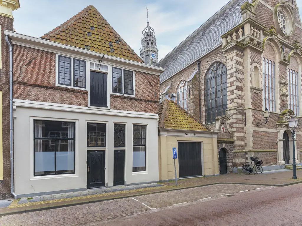 Grote Oost 64, HOORN