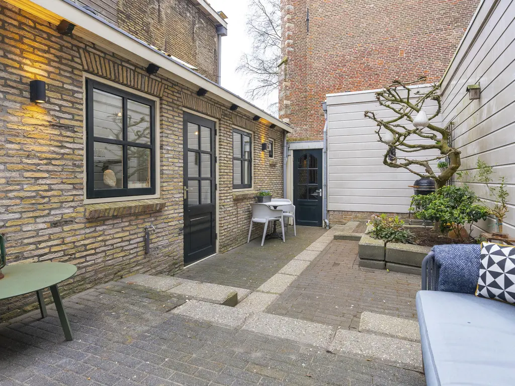 Grote Oost 64, HOORN