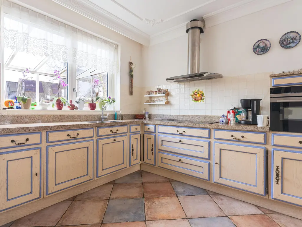 De Blauwe Lely 27, HEM