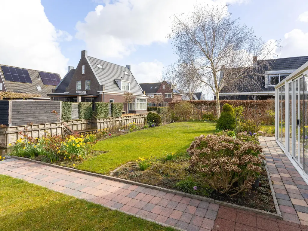 De Blauwe Lely 27, HEM