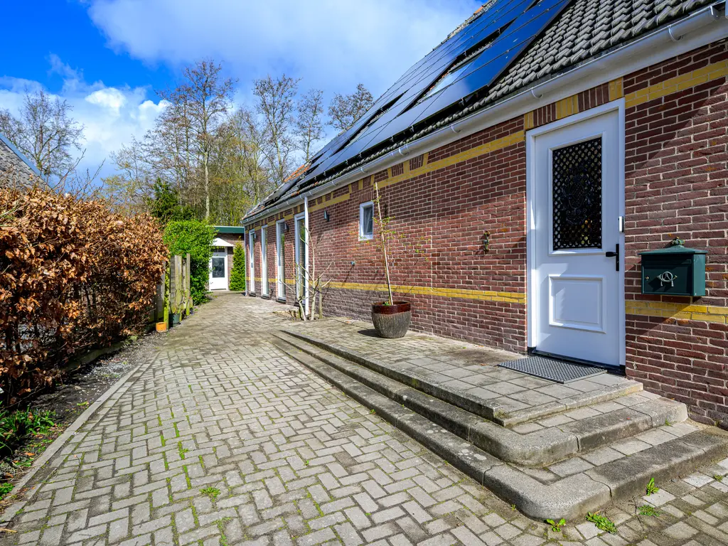 Midwouder Dorpsstraat 10, MIDWOUD