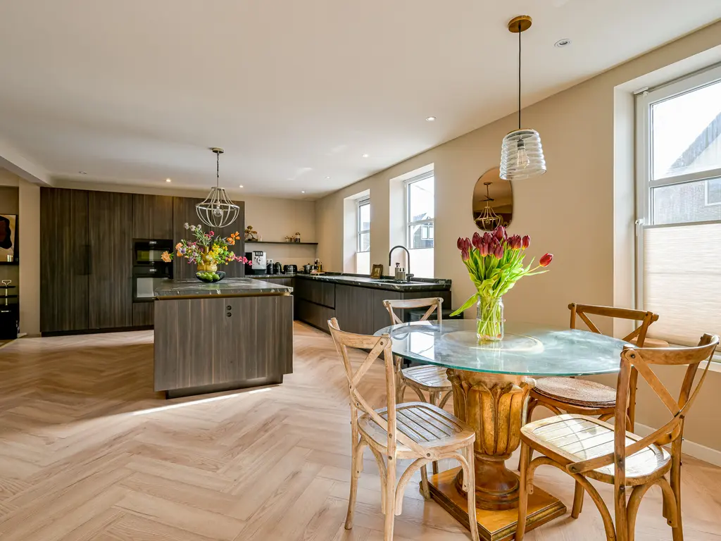 Midwouder Dorpsstraat 10, MIDWOUD