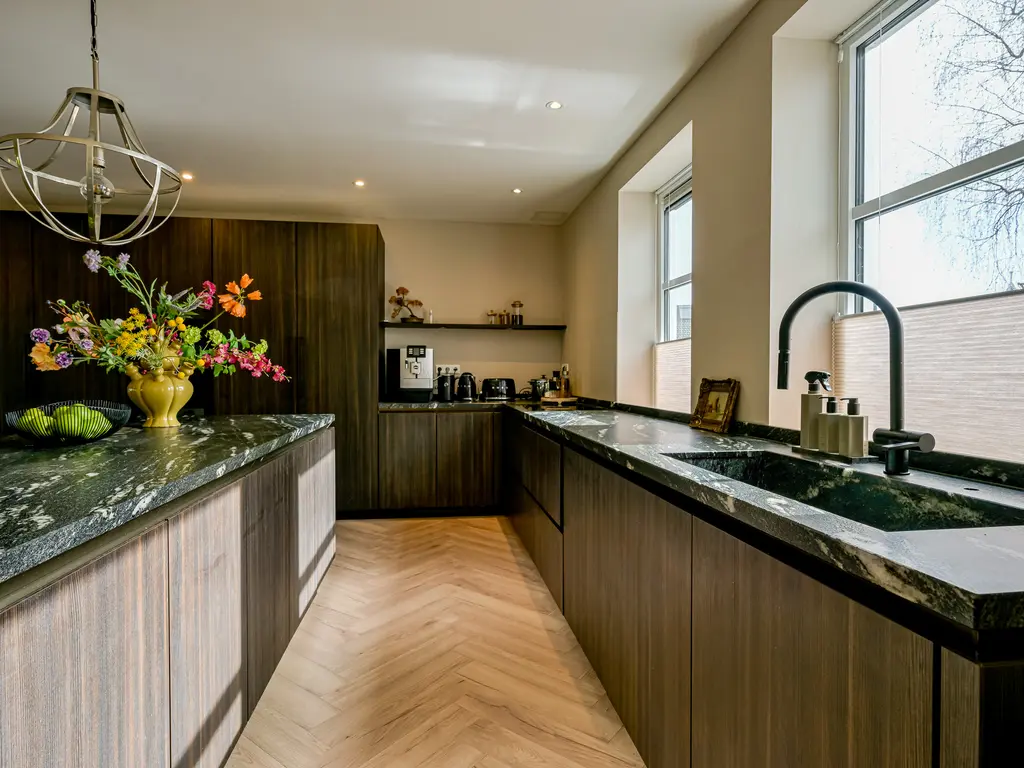 Midwouder Dorpsstraat 10, MIDWOUD