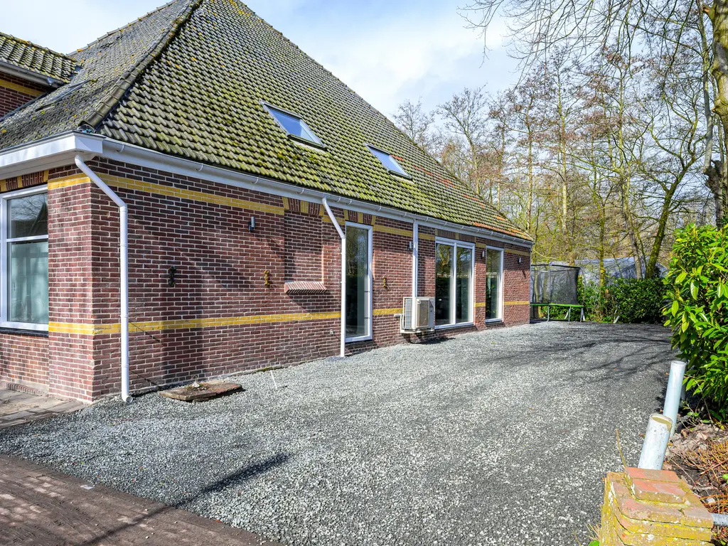 Midwouder Dorpsstraat 10, MIDWOUD
