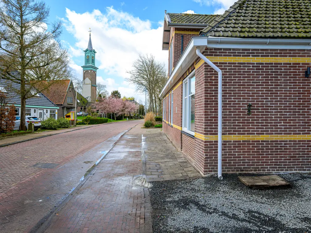 Midwouder Dorpsstraat 10, MIDWOUD