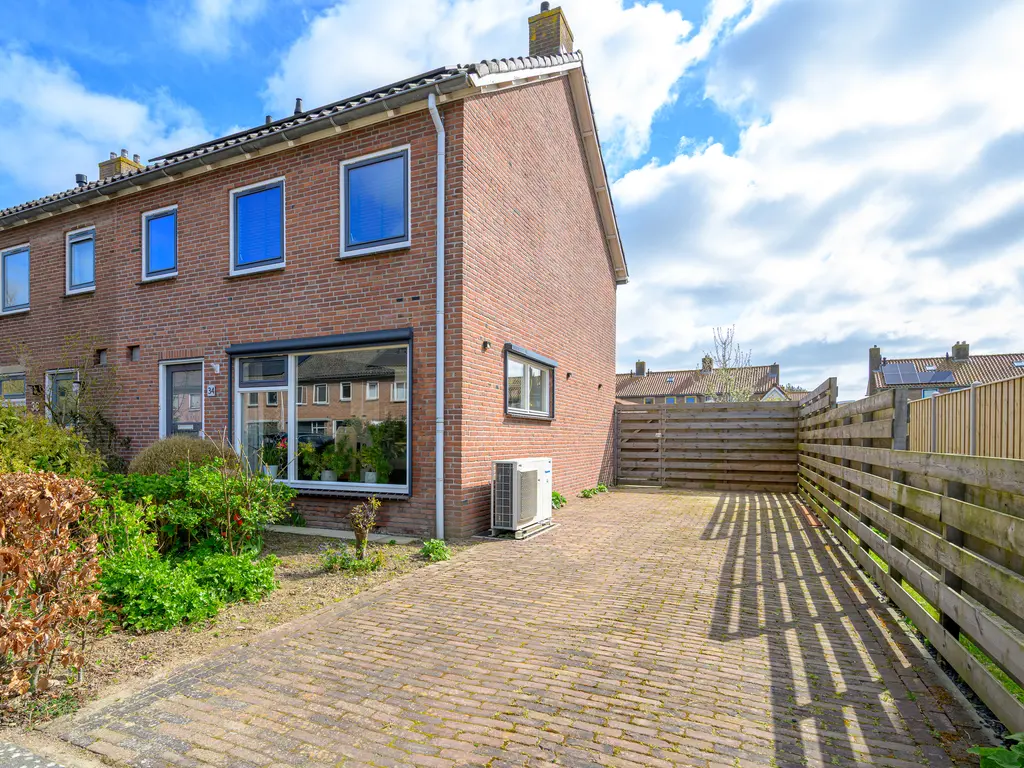 Van Steenstraat 34, WIERINGERWERF