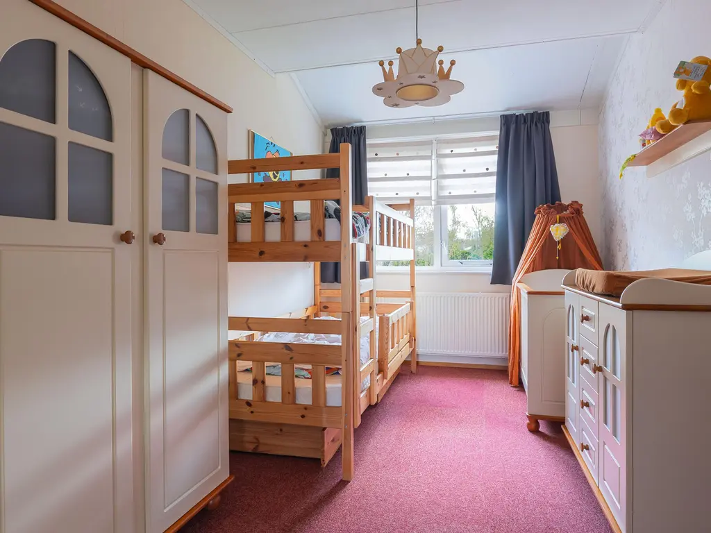 Iepenstraat 15, Winkel