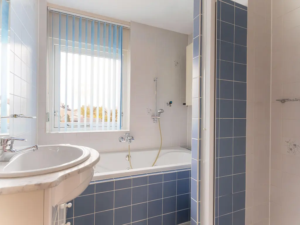 Iepenstraat 15, Winkel