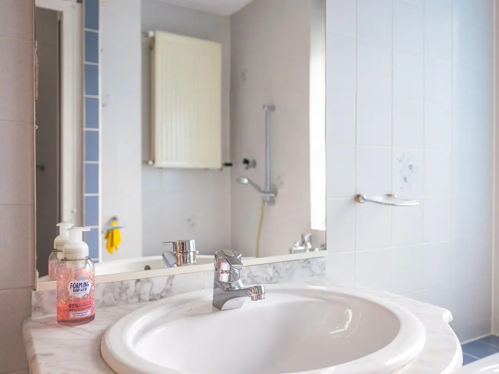 Iepenstraat 15, Winkel