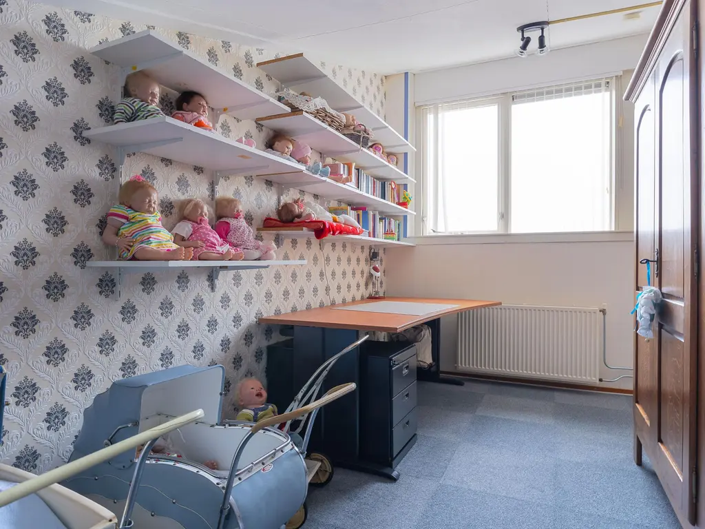 Iepenstraat 15, Winkel