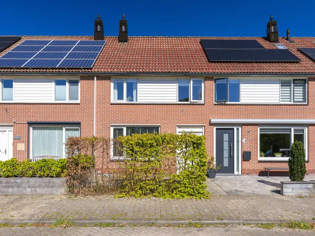 Nachtegaal 100, Hoorn