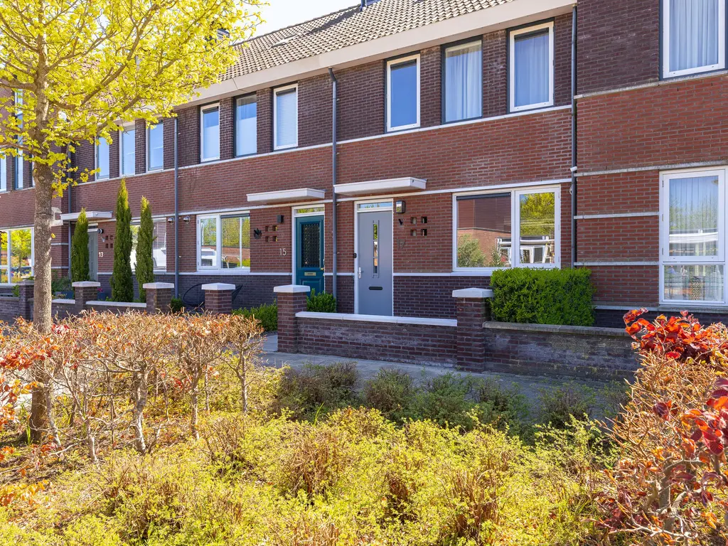Koolmees 17, Hoogkarspel