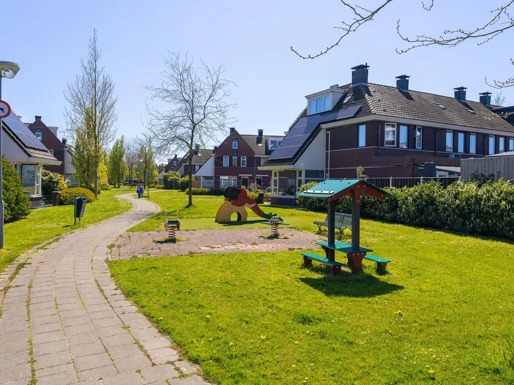 Koolmees 17, Hoogkarspel