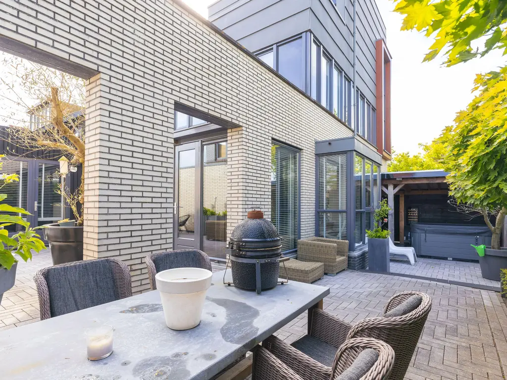 Wabenstraat 18, HOORN
