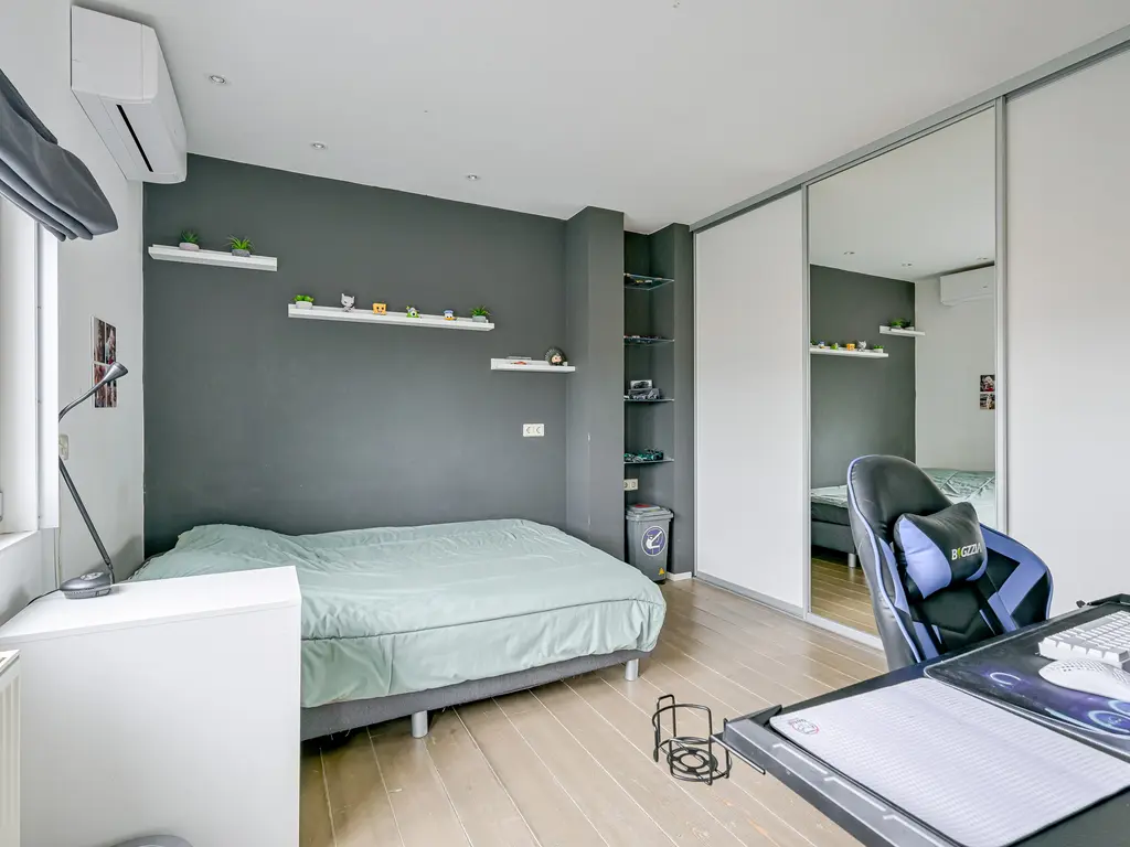 Rie Beisenherzland 5, HEERHUGOWAARD
