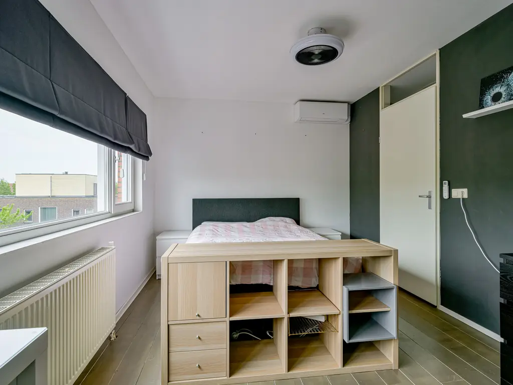 Rie Beisenherzland 5, HEERHUGOWAARD