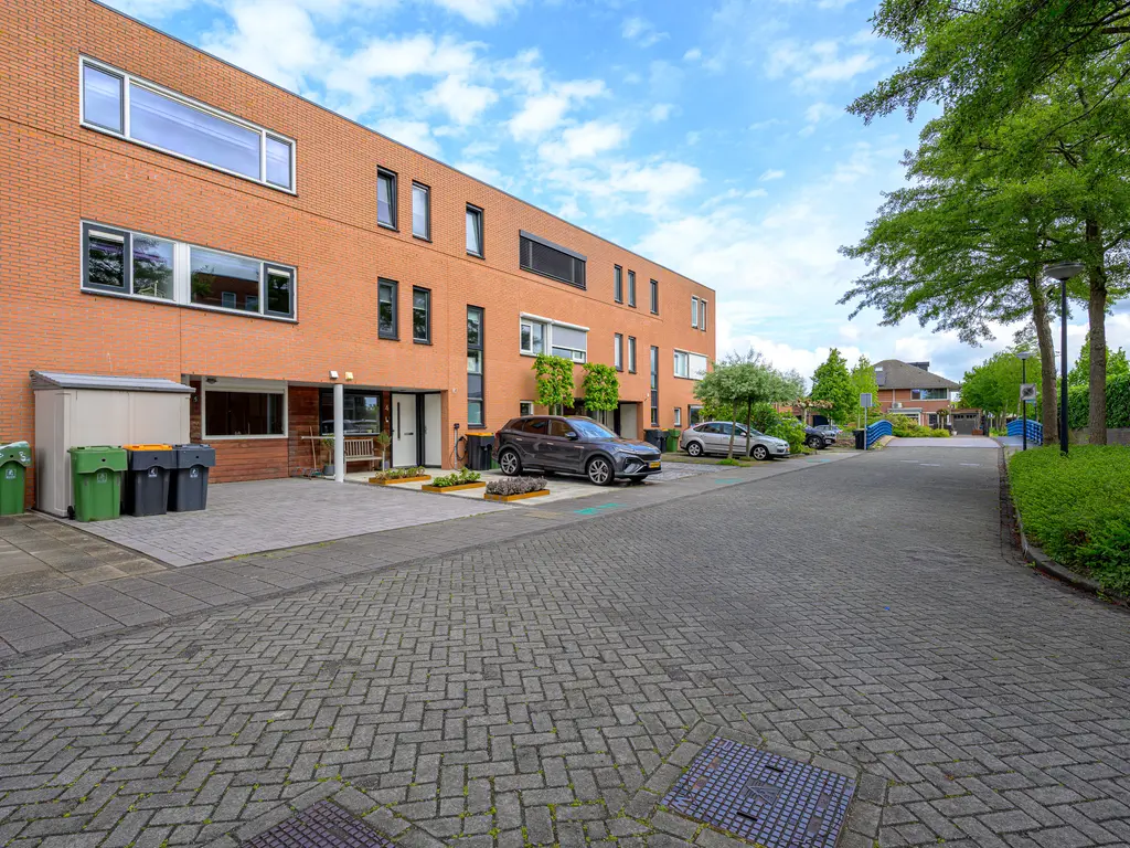 Rie Beisenherzland 5, HEERHUGOWAARD
