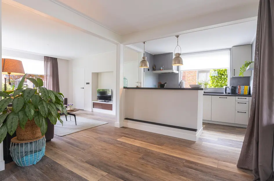 Bernhardstraat 12