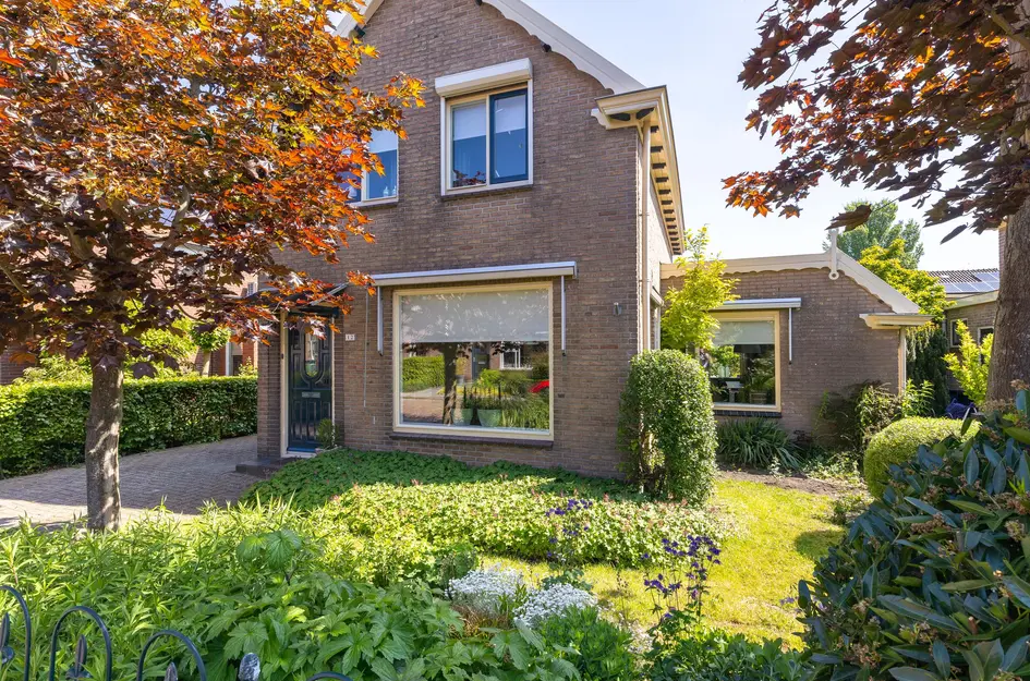 Bernhardstraat 12