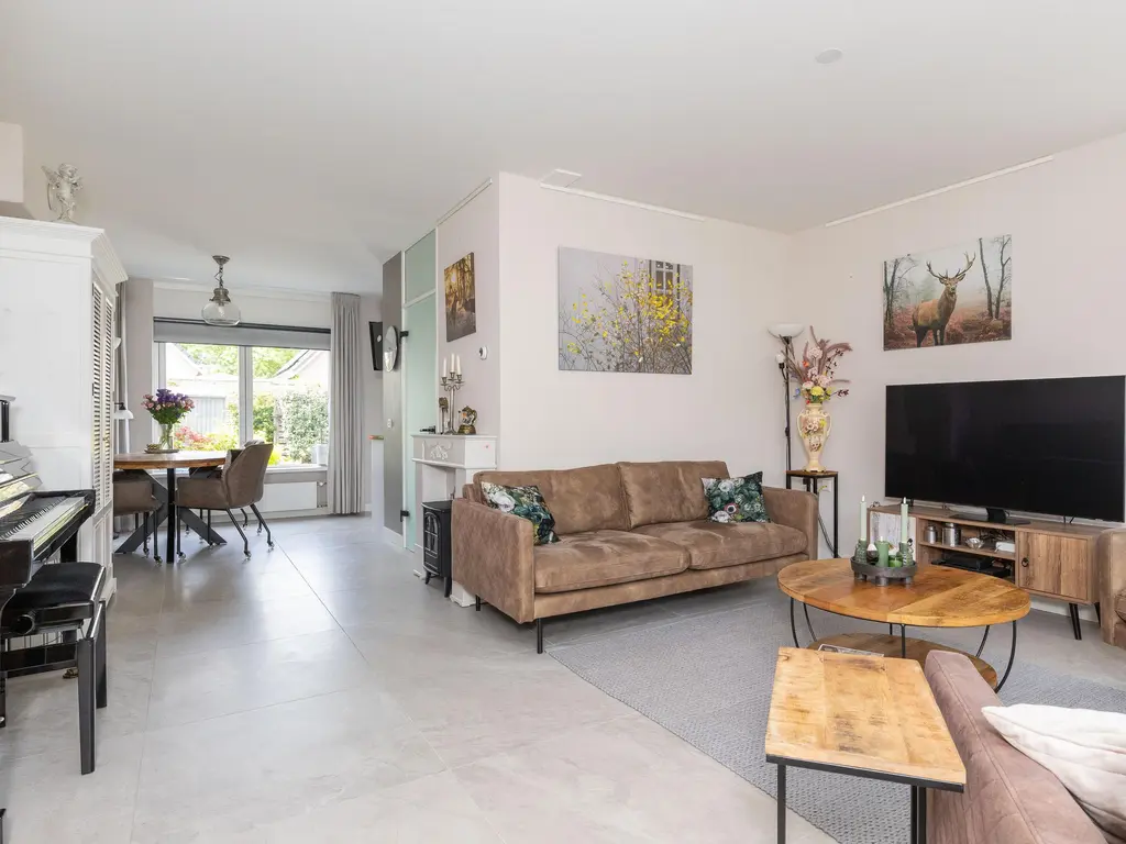 Florijn 131, HOORN